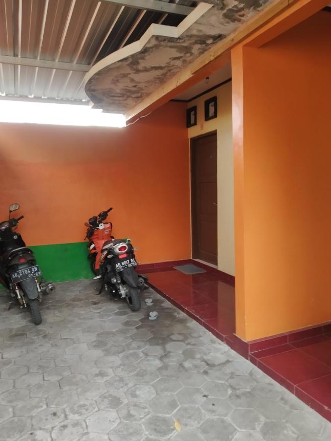 Primadona Homestay Sleman  Zewnętrze zdjęcie